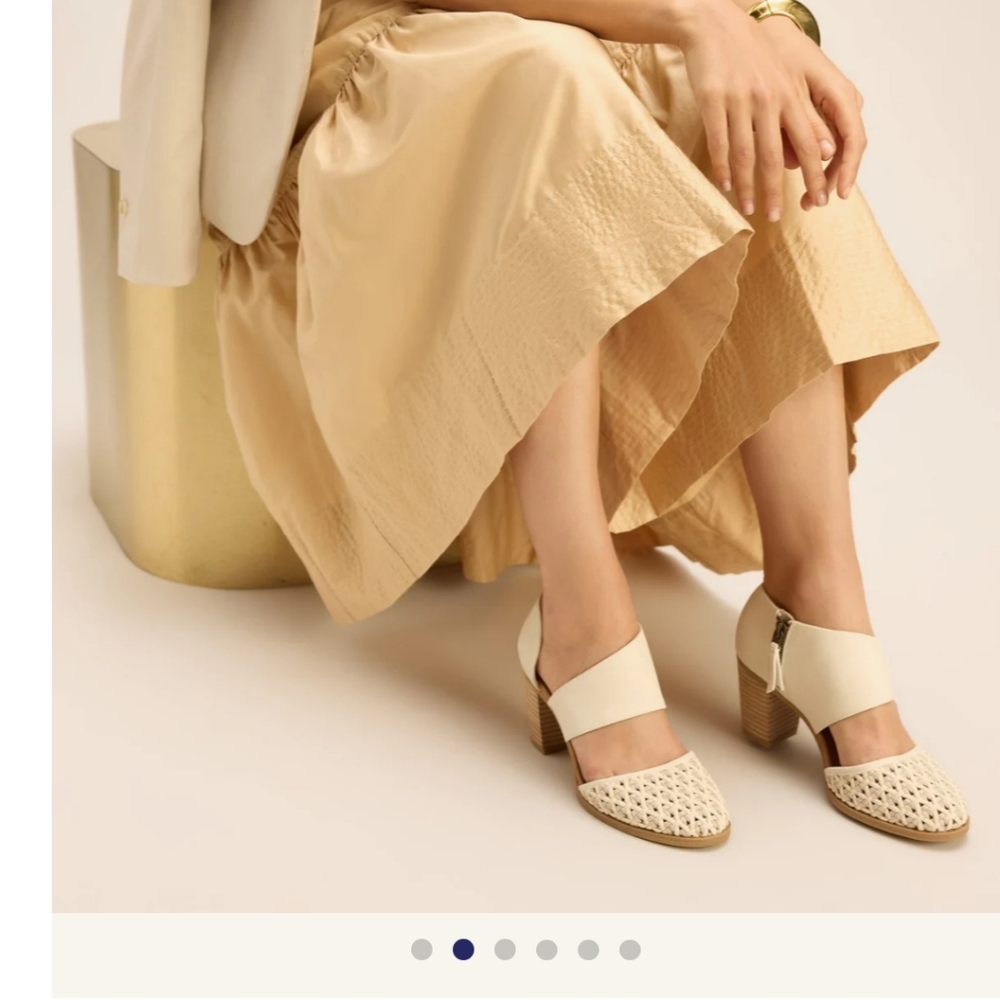 Toms Milan Closed Toe Heel - Picture 6 of 6